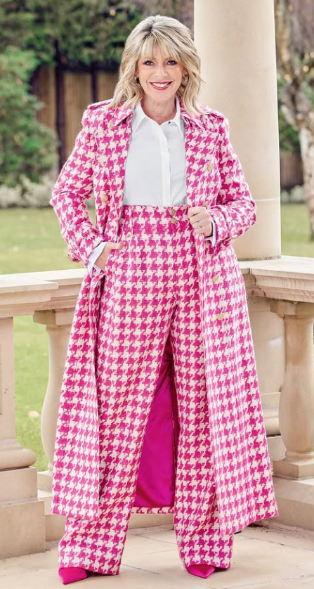 Ruth Langsford Height