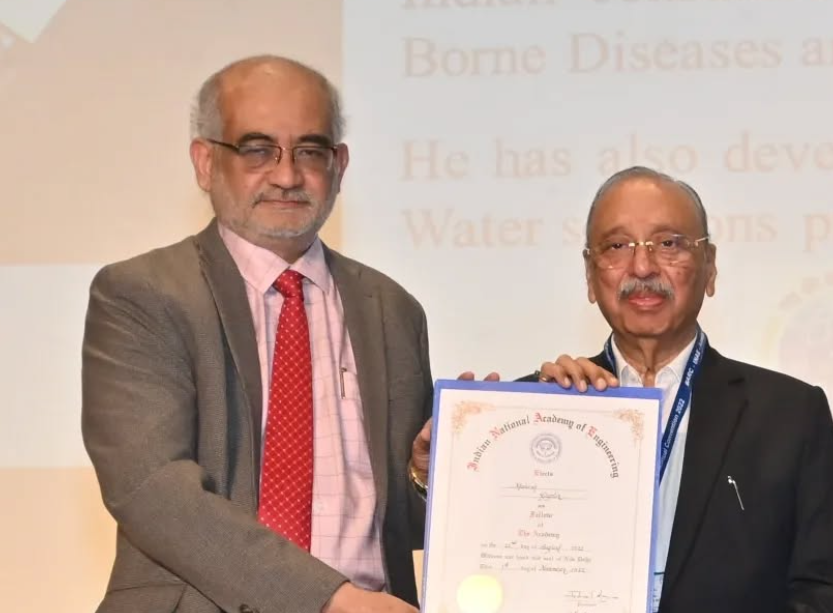 Mahesh Gupta Wiki & Early Life