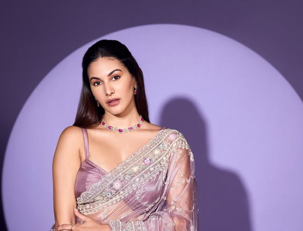 Amyra Dastur - 5