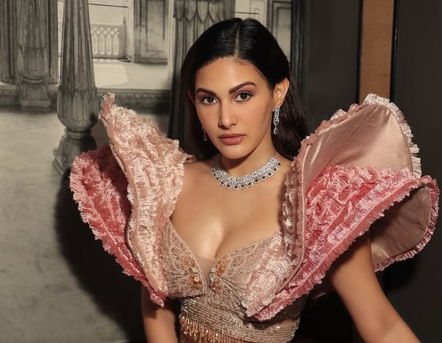 Amyra Dastur - 8