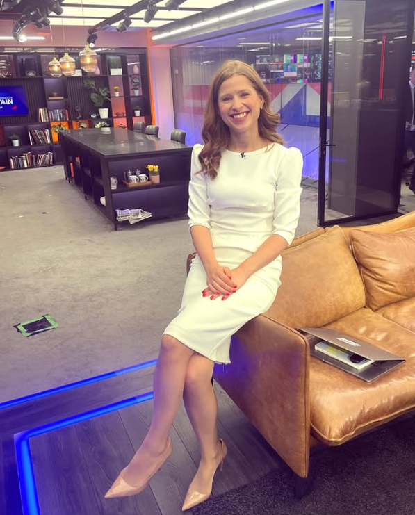 Emily Carver Height, Weight & Physical Stats