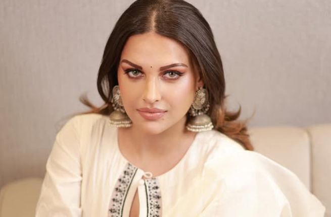 Himanshi Khurana - 6
