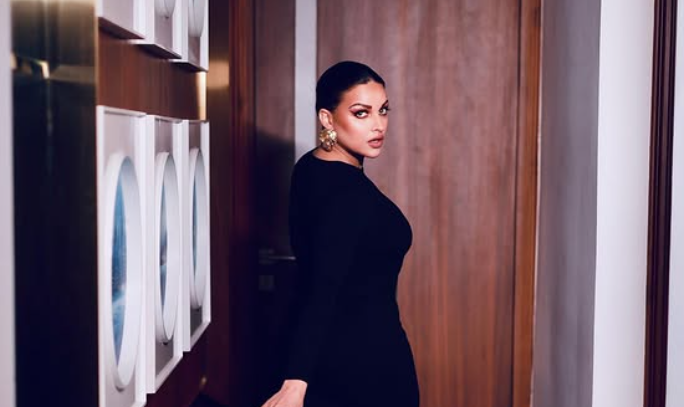 Himanshi Khurana - 7