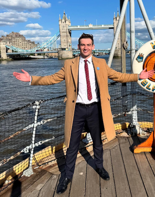 Tom Harwood Height, Weight & Physical Stats