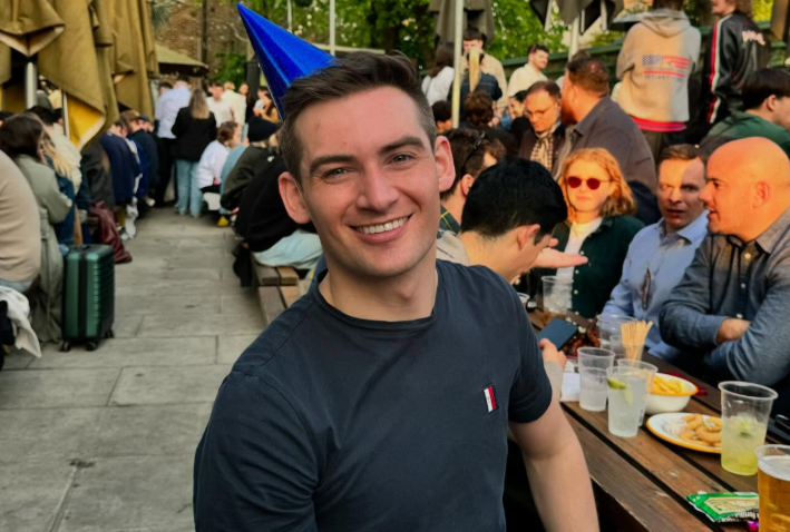 Tom Harwood Wiki & Early Life