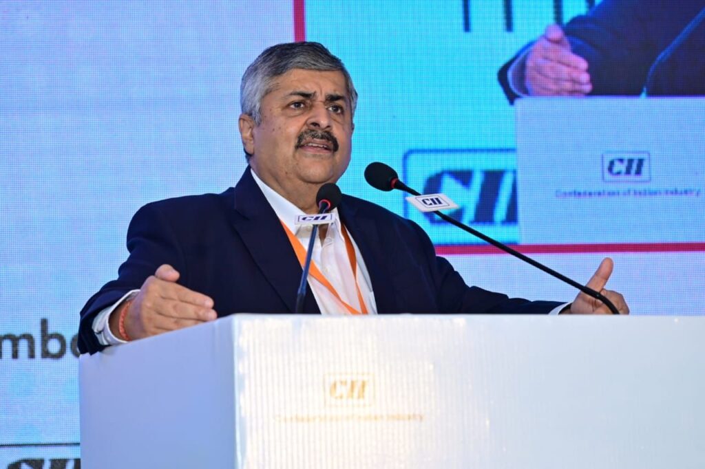 Bharat Puri Early life