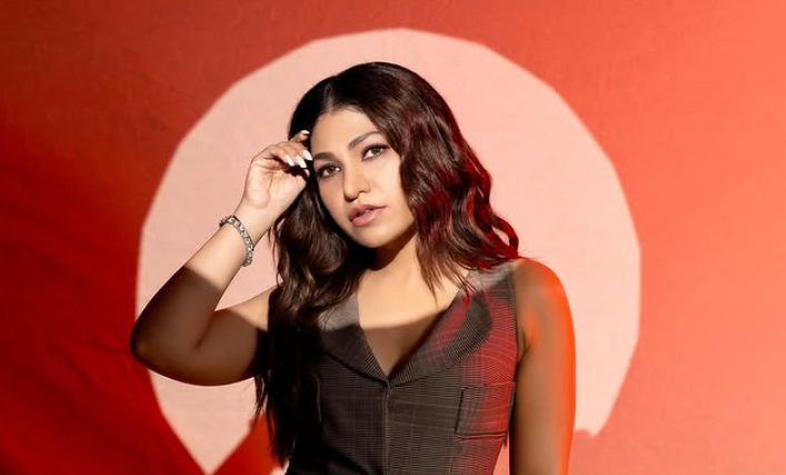 Tulsi Kumar - 7