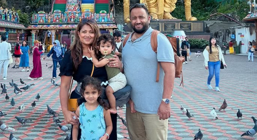 Aarti Pole With Husband and Children
