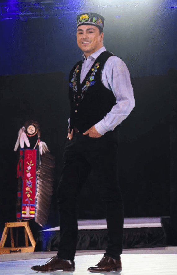 Creeson Agecoutay Height