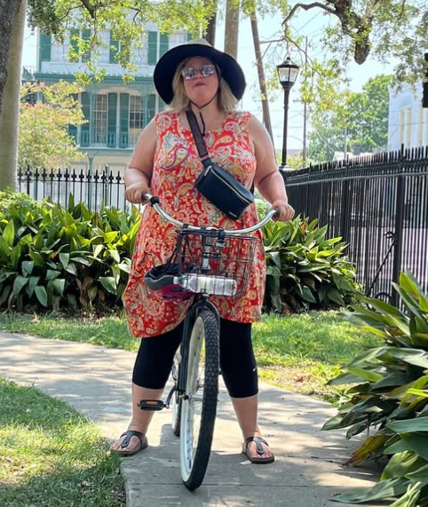 Katie Simpson Height