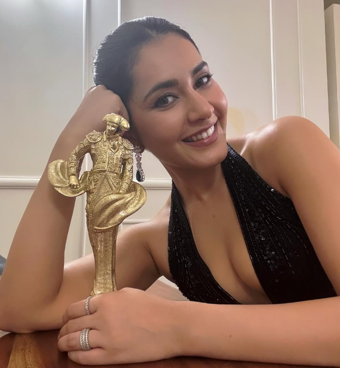 Raashii Khanna Awards