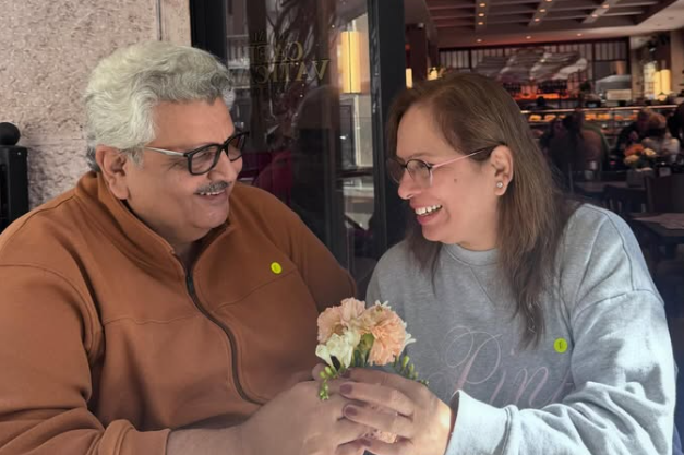 Raashii Khanna Parents