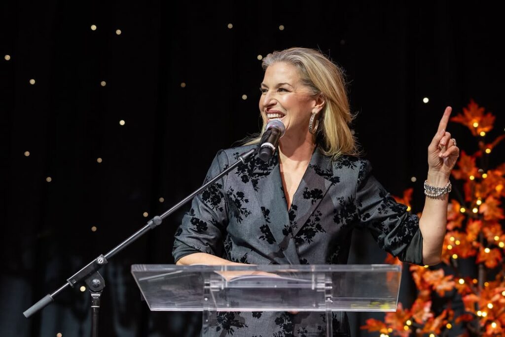 Carolyn Mackenzie Career