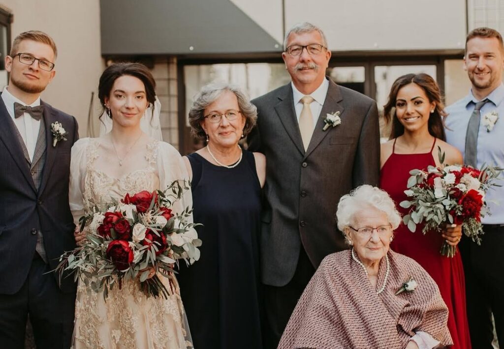 Joelle Tomlinson with Parents and siblings