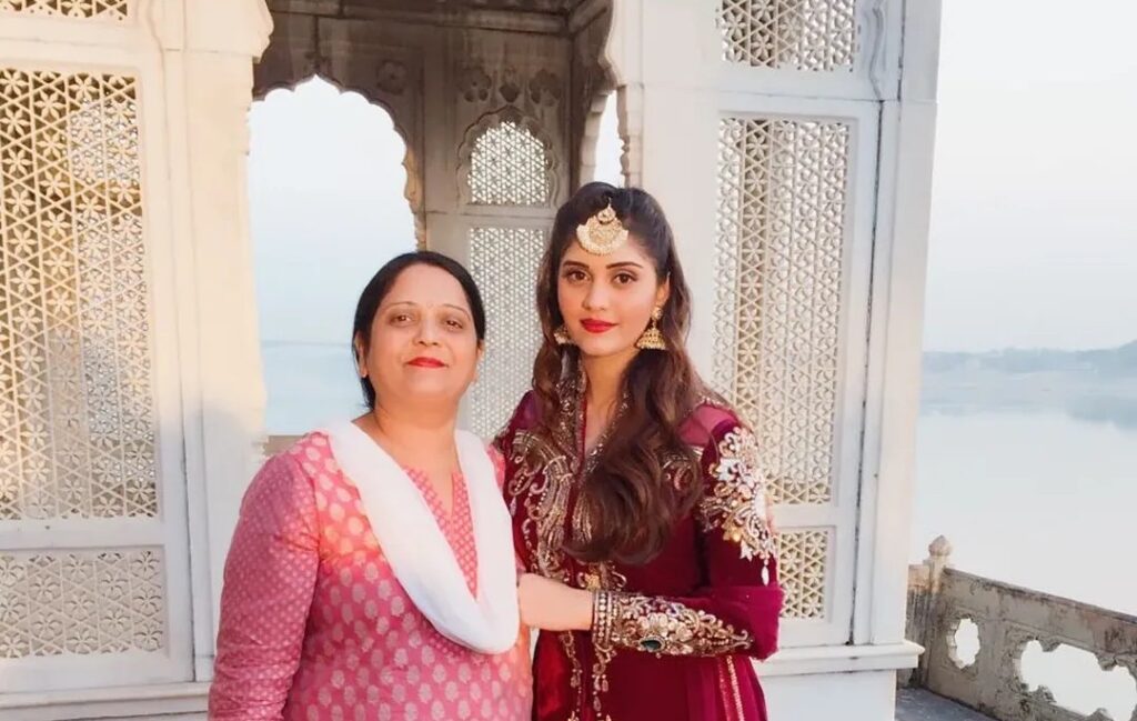 Surbhi Puranik Mother
