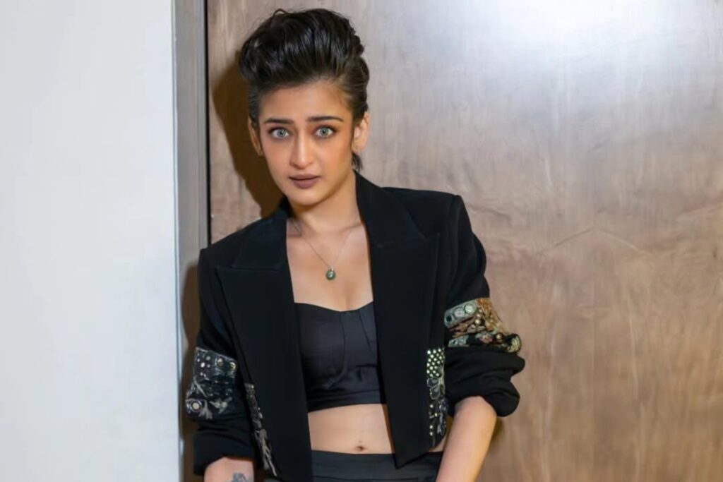 Akshara Haasan Wiki