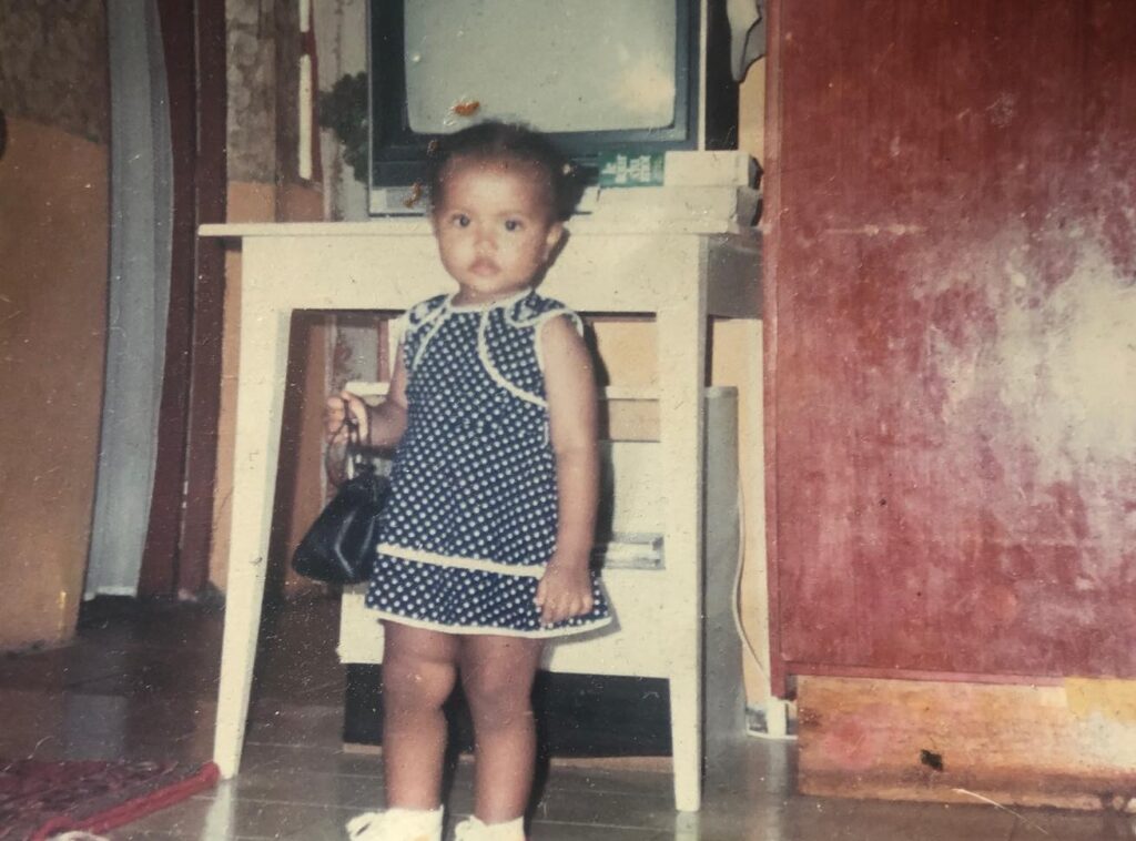 Faiza Amin Childhood
