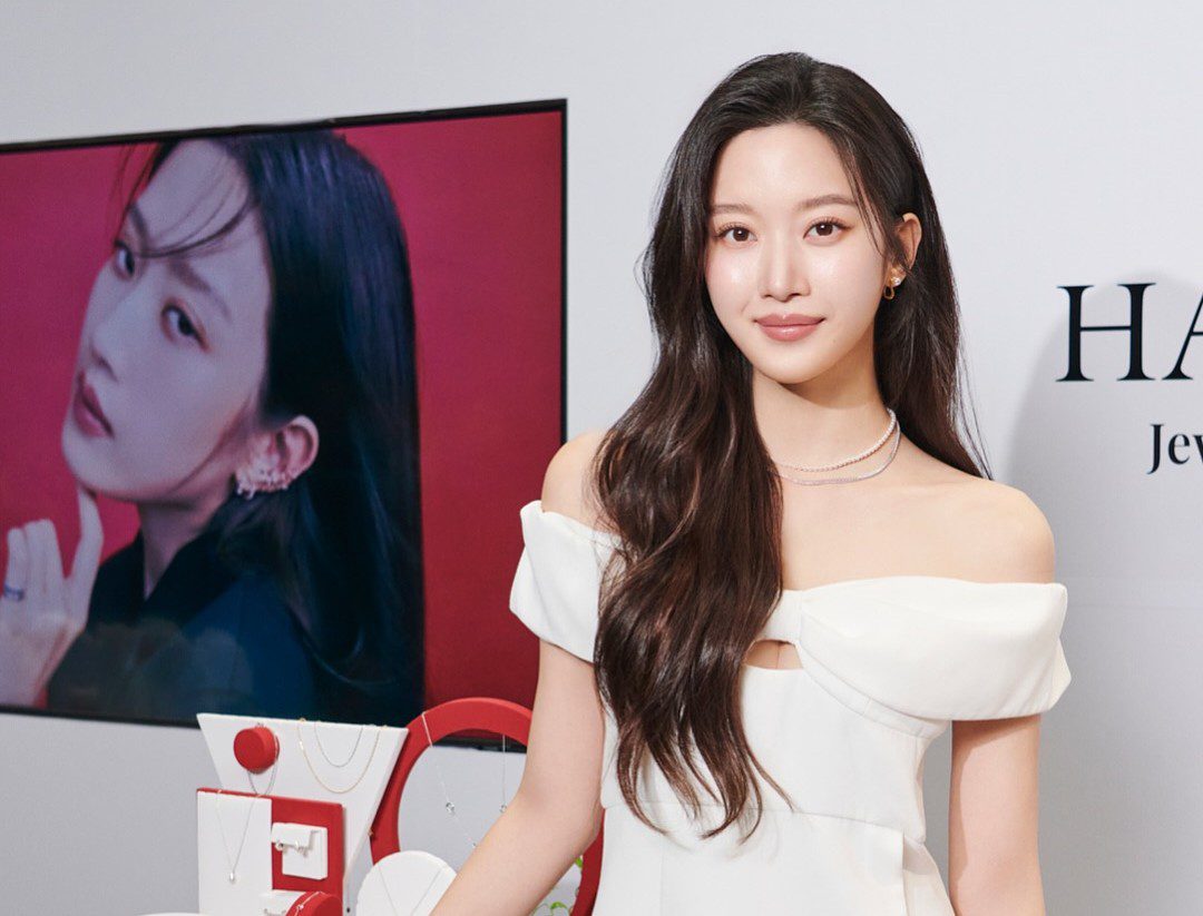 Moon Ga-young Wiki