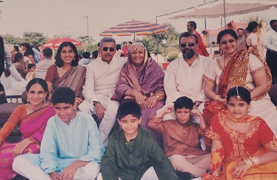 Supriya Pathak with Mother and Sister family