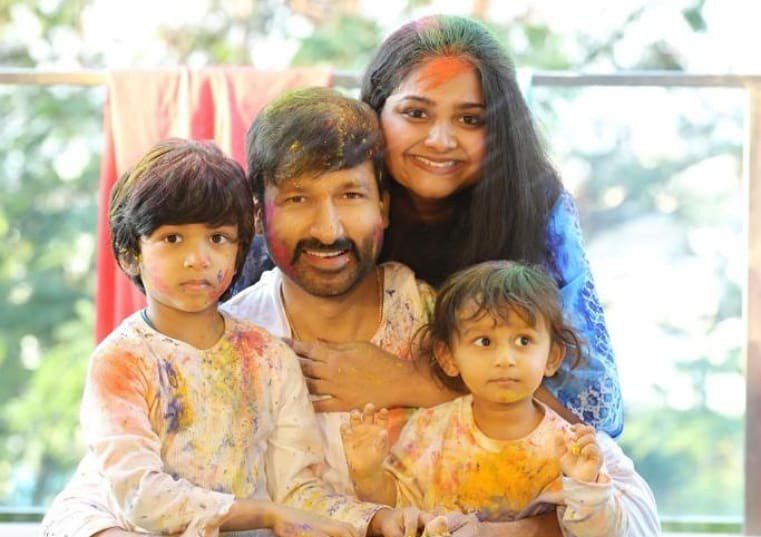 Tottempudi Gopichand Family