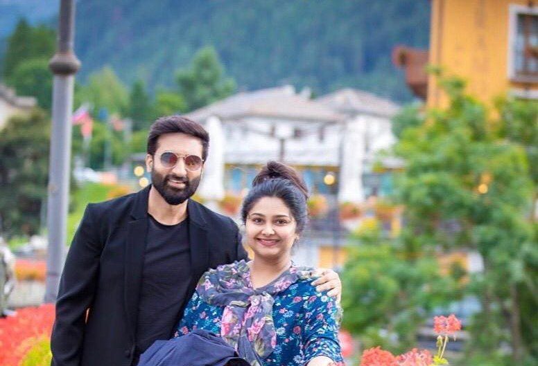 Tottempudi Gopichand Wife