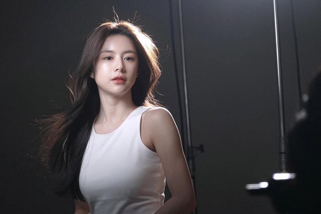 Go Youn-jung Career