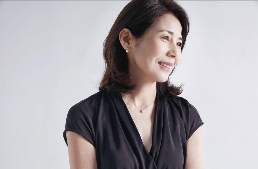 Han Hyo-joo Mom