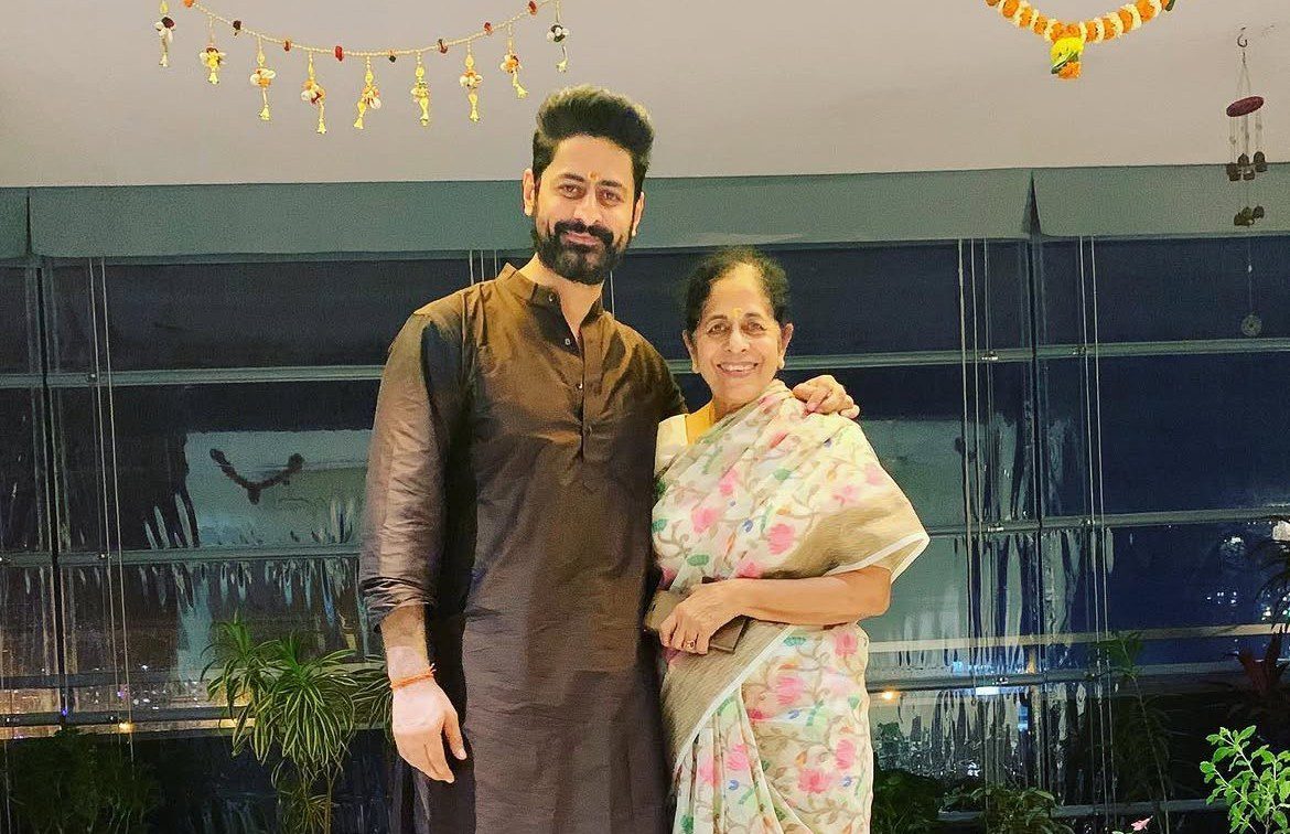 Mohit Raina Mother