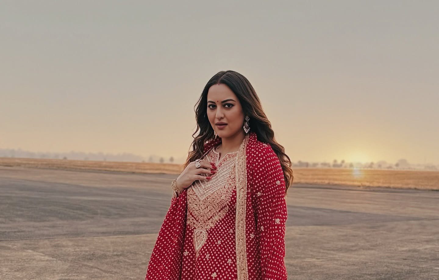Sonakshi Sinha Wiki