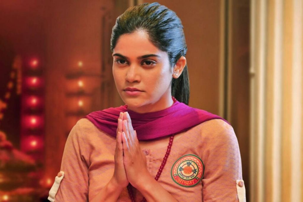 Aaditi Pohankar Early Life