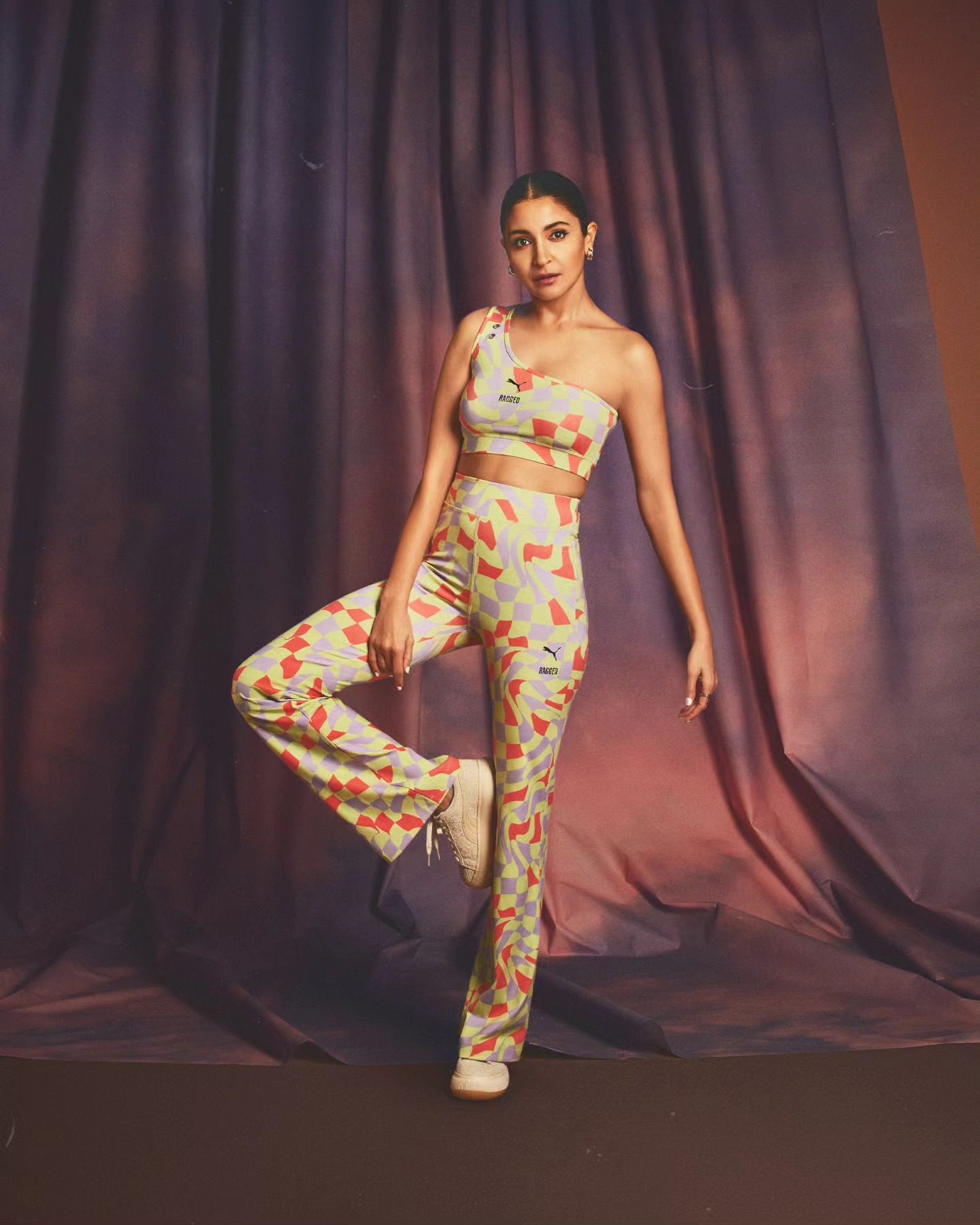 Anushka Sharma 8