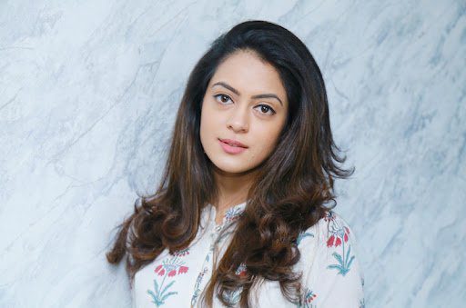 Anya Singh Early Life