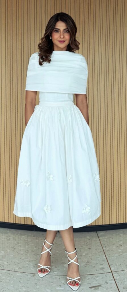 Jennifer Winget Height