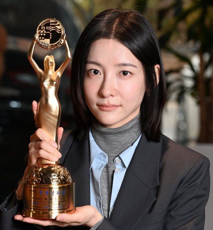 Park Ji hyun Awards and Achievements