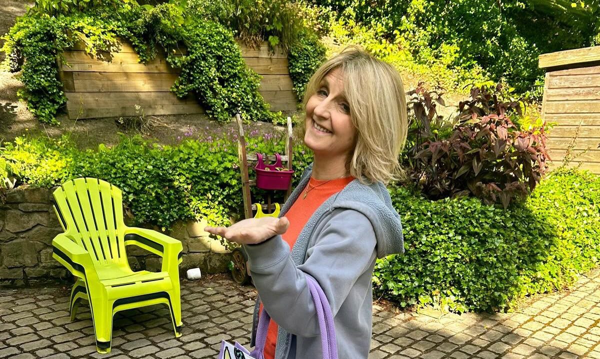 Quick Facts of Kaye Adams