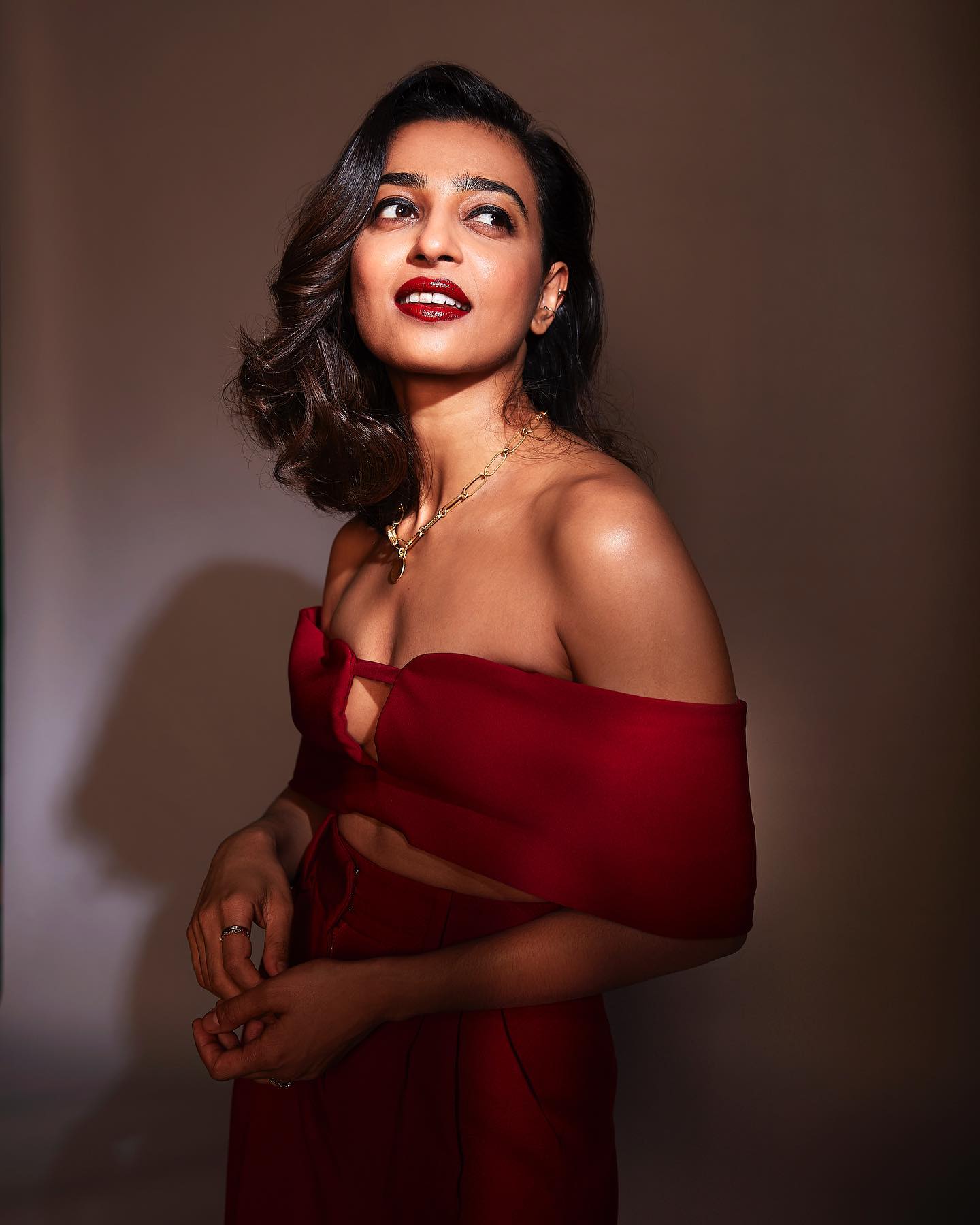 Radhika Apte 6