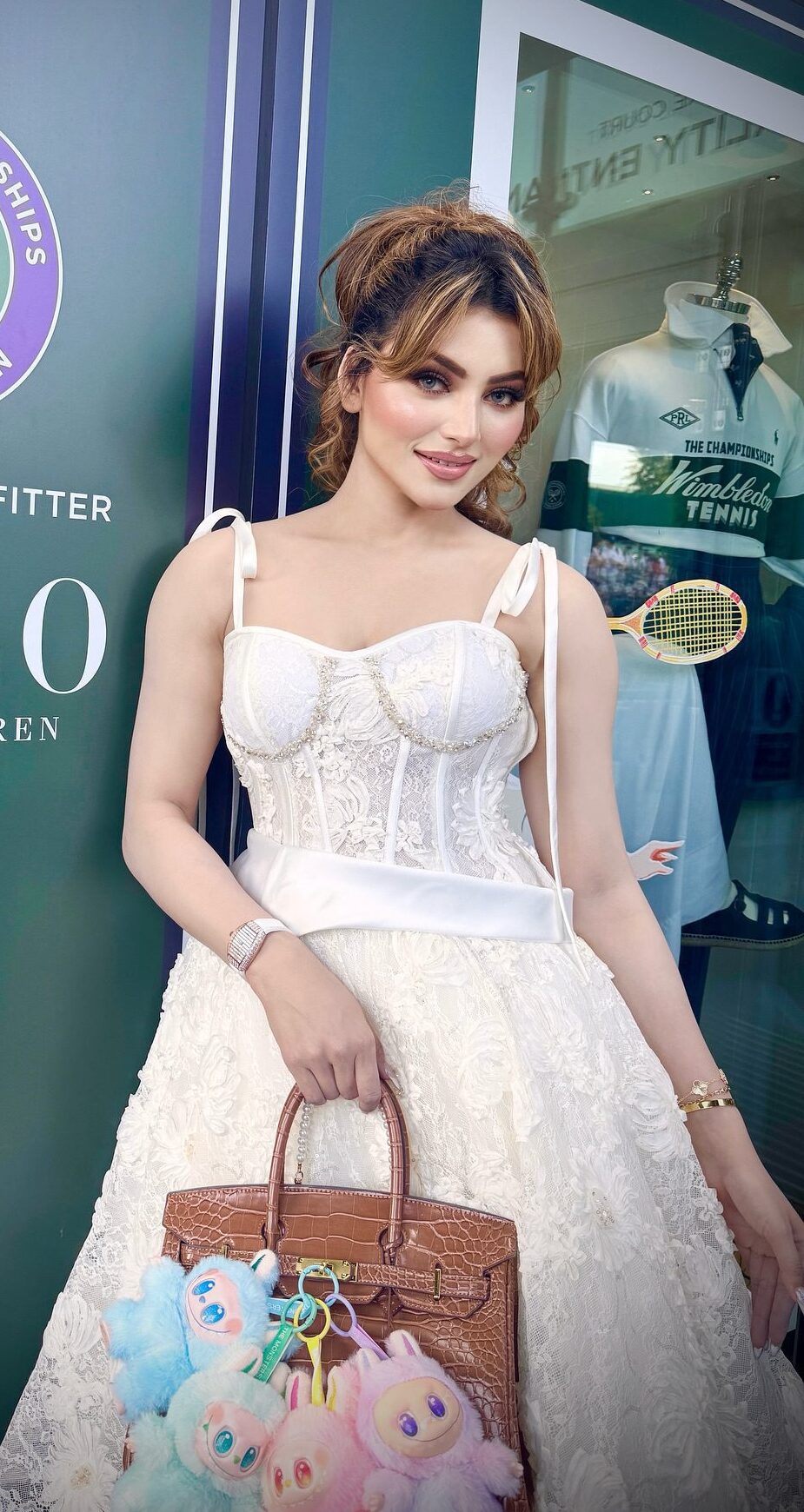 Urvashi Rautela 1